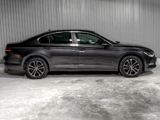 фото Volkswagen Passat B8 2019