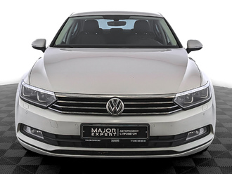 фото Volkswagen Passat B8 2016