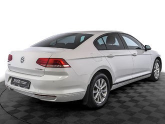 фото Volkswagen Passat B8 2016