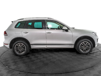 фото Volkswagen Touareg II 2016