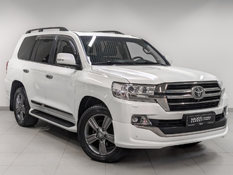 фото Toyota Land Cruiser 200 2018