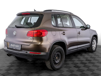 фото Volkswagen Tiguan I 2016