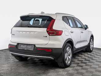 фото Volvo XC40 I 2021