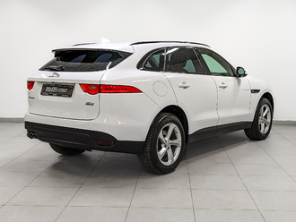 фото Jaguar F-Pace 2018