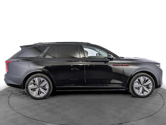 фото Hongqi E-HS9 I 2021