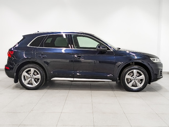 фото Audi Q5 (B9) 2018