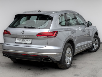 фото Volkswagen Touareg III 2020