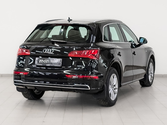 фото Audi Q5 (B9) 2020