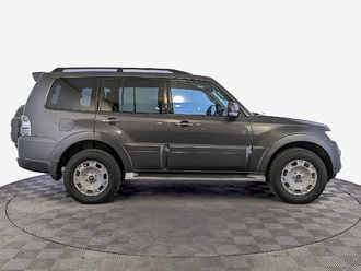 фото Mitsubishi Pajero IV 2012