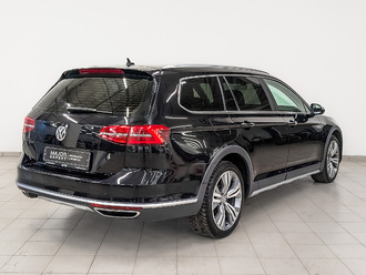 фото Volkswagen Passat B8 2018