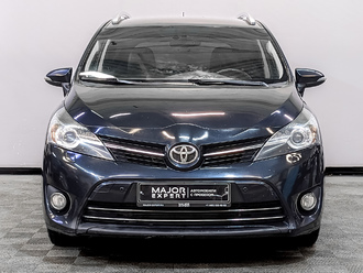 фото Toyota Verso I 2014