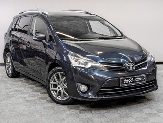 фото Toyota Verso I 2014