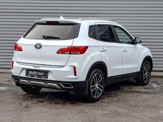 фото FAW Besturn X40 2019