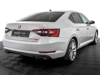 фото Skoda Superb III 2017