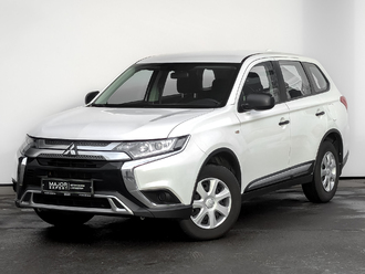 фото Mitsubishi Outlander III 2021