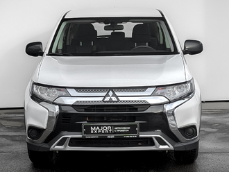 фото Mitsubishi Outlander III 2021