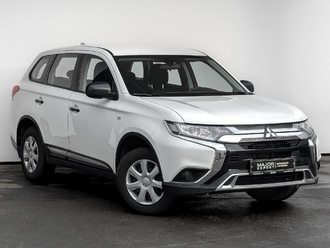 фото Mitsubishi Outlander III 2021