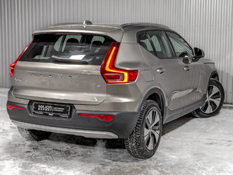 фото Volvo XC40 I 2021