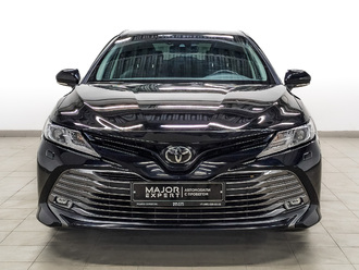 фото Toyota Camry VIII 2020