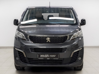 фото Peugeot Traveller 2022