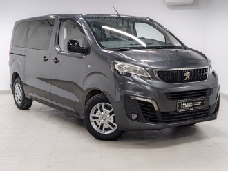 фото Peugeot Traveller 2022