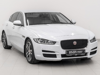 фото Jaguar XE 2017