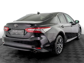 фото Toyota Camry VIII 2021