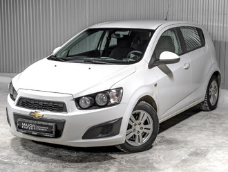 фото Chevrolet Aveo (T300) 2014