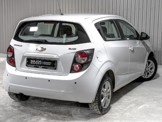 фото Chevrolet Aveo (T300) 2014