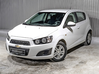 фото Chevrolet Aveo (T300) 2014