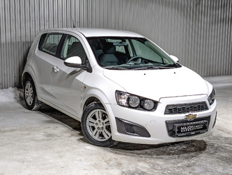 фото Chevrolet Aveo (T300) 2014