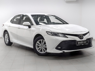 фото Toyota Camry VIII 2020