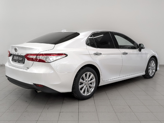 фото Toyota Camry VIII 2019