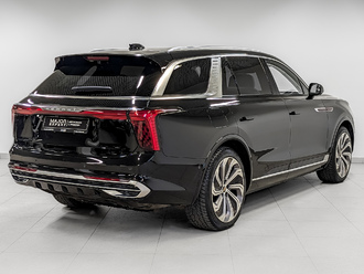 фото Hongqi E-HS9 I 2021