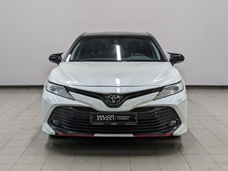 фото Toyota Camry VIII 2020