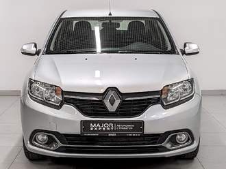 фото Renault Logan II 2016