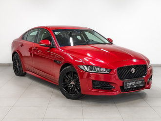 фото Jaguar XE 2017