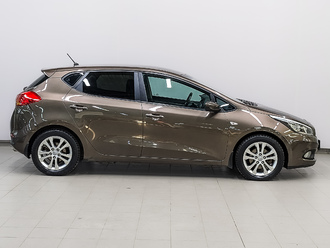 фото Kia Cee`d II 2012