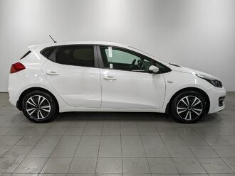 фото Kia Cee`d II 2016