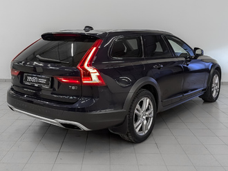 фото Volvo V90 CC 2017