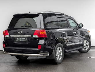 фото Toyota Land Cruiser 200 2015