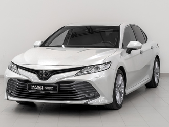 фото Toyota Camry VIII 2020