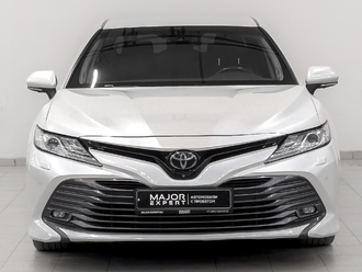 фото Toyota Camry VIII 2020