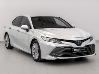 фото Toyota Camry VIII 2020