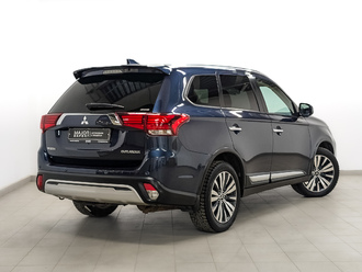 фото Mitsubishi Outlander III 2019