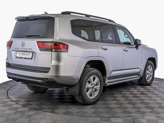 фото Toyota Land Cruiser 300 2022