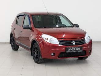 фото Renault Sandero 2011