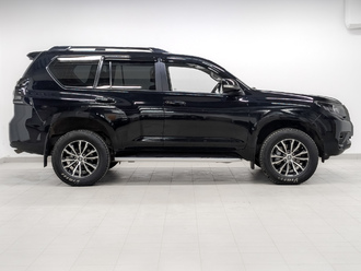 фото Toyota Land Cruiser Prado 150 2022