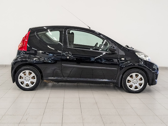 фото Peugeot 107 2010