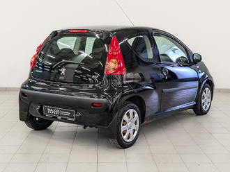 фото Peugeot 107 2010